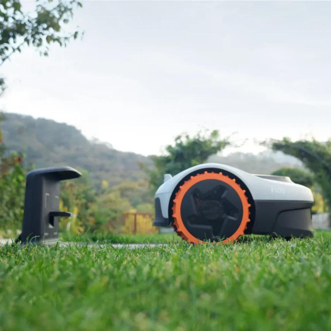 MowBot® - Intelligenter Mähroboter (160 m²)